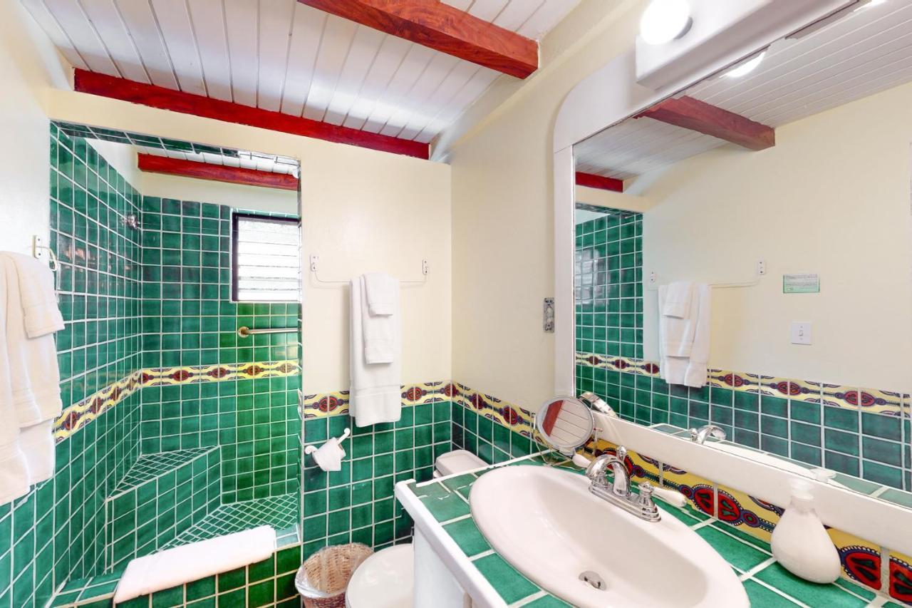 Condo #27 @ Beachside Villas Dangriga Luaran gambar