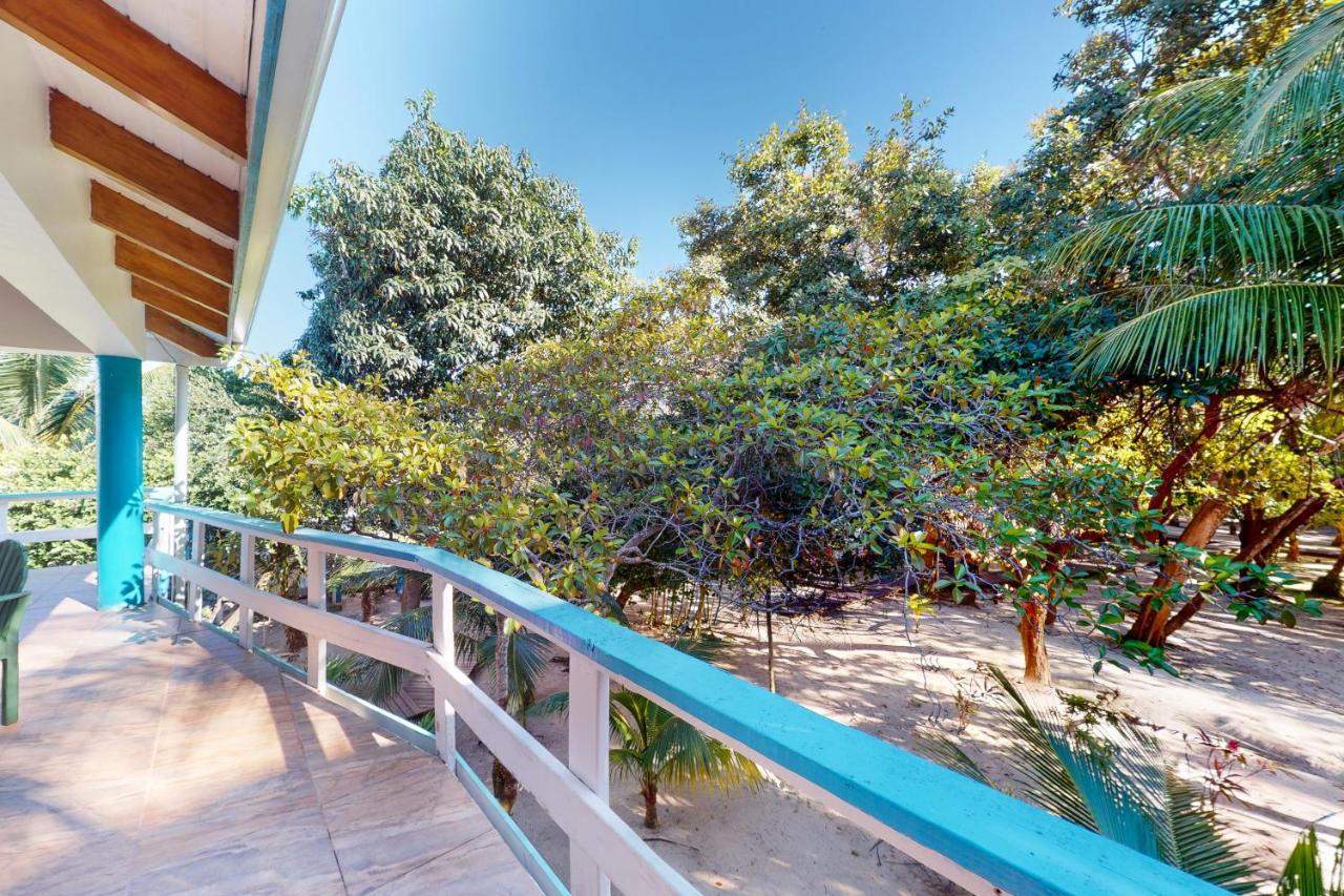 Condo #27 @ Beachside Villas Dangriga Luaran gambar