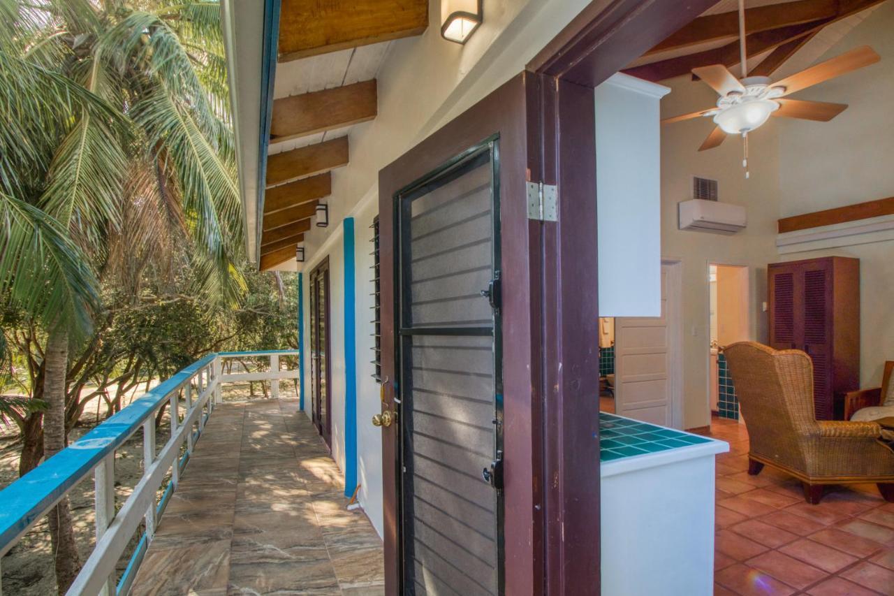 Condo #27 @ Beachside Villas Dangriga Luaran gambar